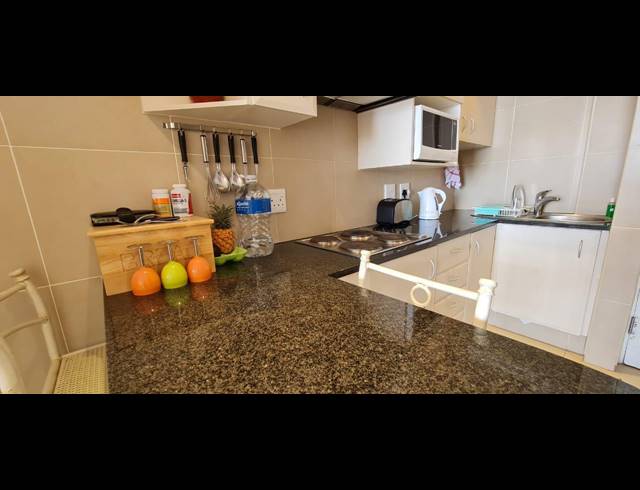 1 BEDROOM STUDIO APARTMENT FOR SALE IN UMHLANGA CENTRAL